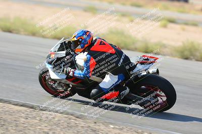 media/Oct-16-2022-TrackXperience (Sun) [[236a00b5b6]]/Group 3/session 2 turn 11/